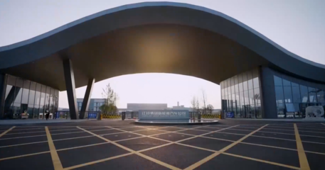 无人出租车驶入现实，江铃集团新能源颐驰06缘何成为行业优选？